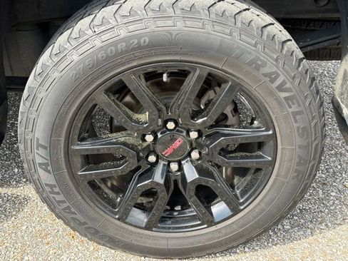 Used 2020 GMC Sierra 1500 Elevation w/ Elevation Value Package image 10