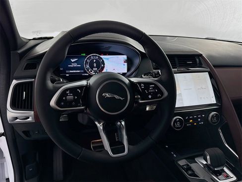 New 2024 Jaguar E-PACE R-Dynamic SE image 11