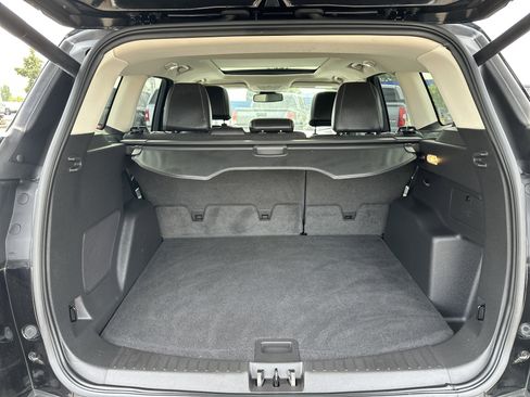 Used 2017 Ford Escape Titanium w/ Equipment Group 301A image 5