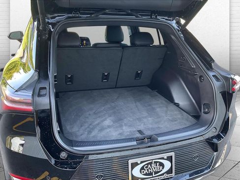 Used 2025 Chevrolet Equinox EV LT FWD image 4