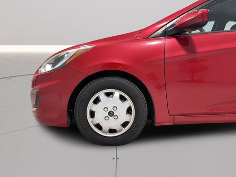 Used 2014 Hyundai Accent GLS FWD image 19