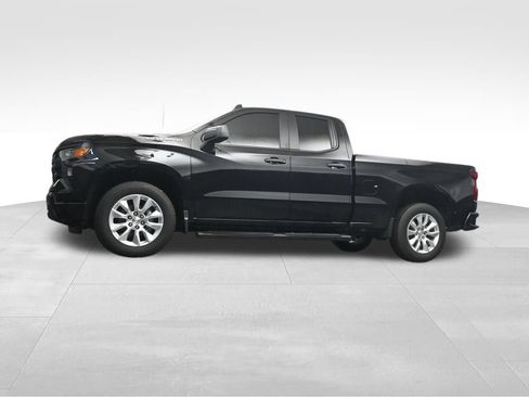 Used 2025 Chevrolet Silverado 1500 Custom RWD image 11