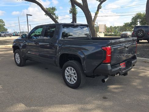 Certified 2025 Toyota Tacoma SR RWD image 3