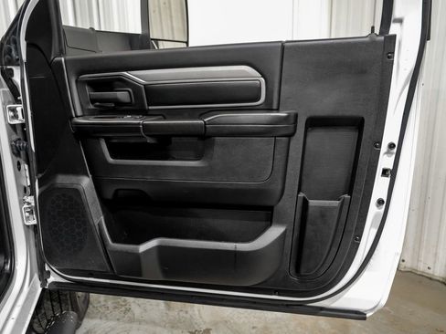 Used 2022 RAM 3500 Tradesman AWD/4WD image 38