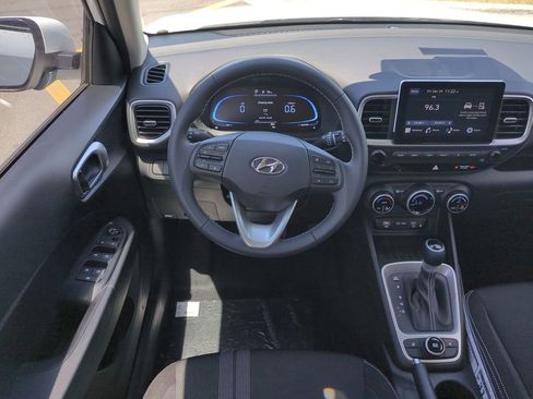 New 2026 Hyundai Venue SEL FWD image 18