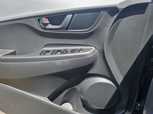 Used 2019 Hyundai Kona SEL AWD/4WD image 9