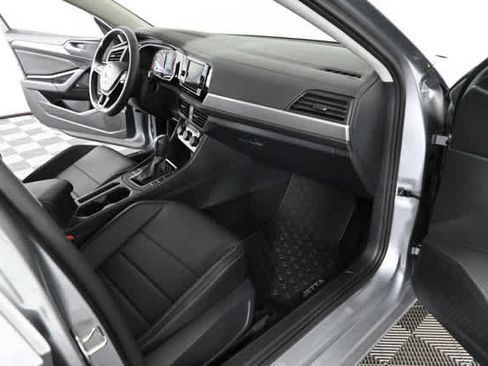 Used 2021 Volkswagen Jetta SE FWD image 10