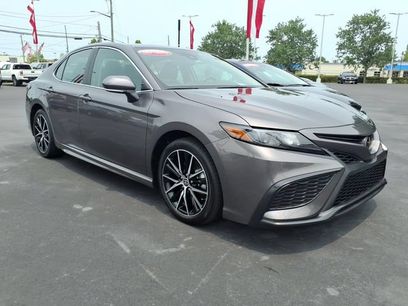 Used 2024 Toyota Camry SE w/ Convenience Package