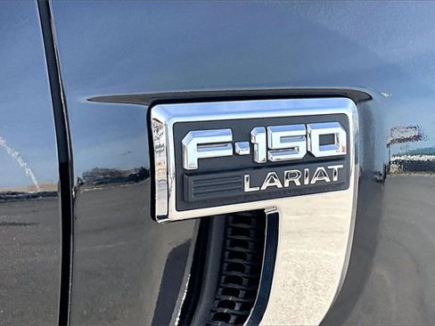 Used 2022 Ford F150 Lariat w/ Equipment Group 502A High image 32