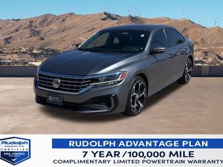 Used 2021 Volkswagen Passat 2.0T R-Line image 1