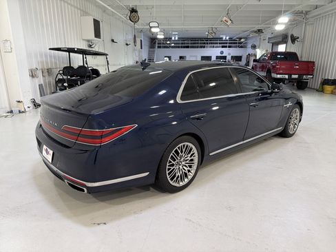 Used 2021 Genesis G90 3.3T Premium RWD image 5
