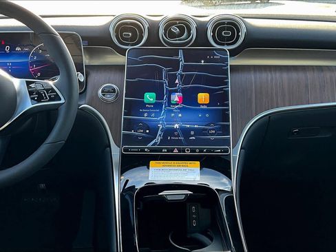 Used 2026 Mercedes-Benz GLC 300 image 7