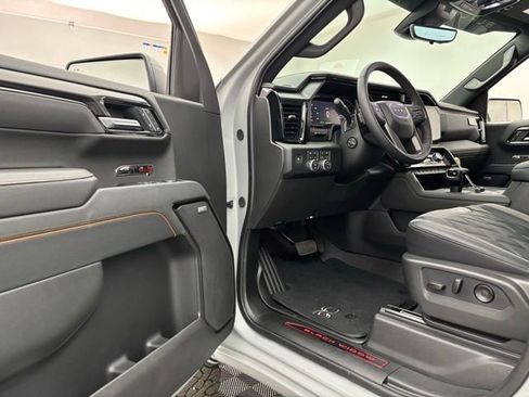 New 2026 GMC Sierra 1500 AT4 w/ AT4 Premium Package AWD/4WD image 17