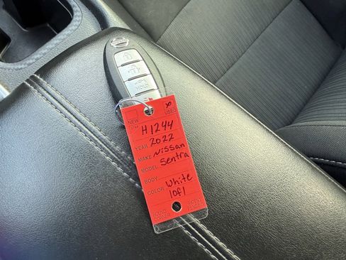 Used 2022 Nissan Sentra SV image 39