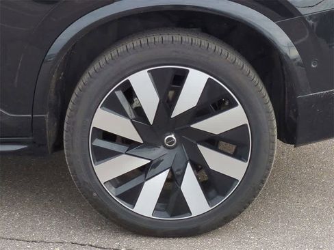 Used 2025 Volvo XC90 T8 Plus image 13
