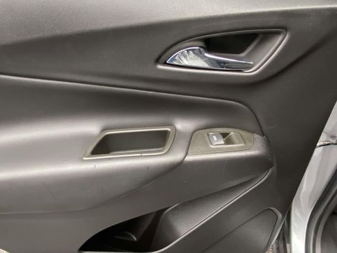 Used 2023 Chevrolet Equinox LT AWD/4WD image 13