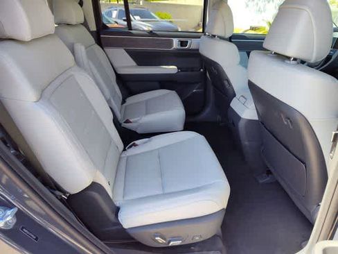 New 2026 Hyundai Santa Fe Calligraphy AWD/4WD image 18