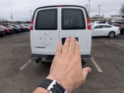 Used 2023 Chevrolet Express 2500 w/ Driver Convenience Package image 7