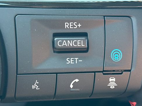 New 2026 Nissan Kicks SR image 28