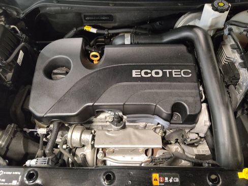 Used 2019 Chevrolet Equinox LS FWD image 30