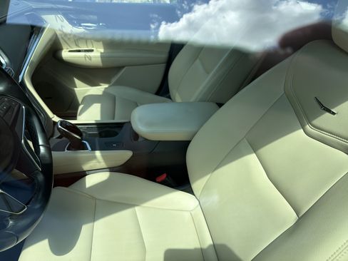 Used 2019 Cadillac XT5 FWD image 5