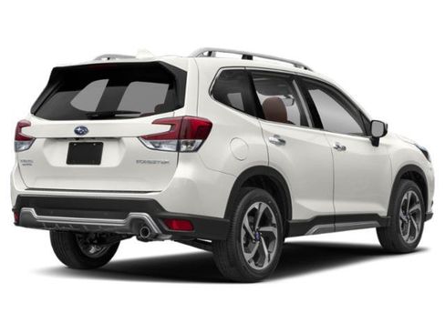 Used 2023 Subaru Forester Touring AWD/4WD image 2