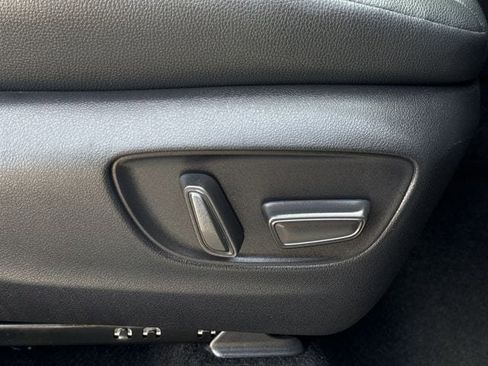 Used 2025 Toyota Grand Highlander XLE image 30