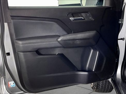 Used 2024 GMC Canyon Elevation w/ Elevation Premium Package RWD image 18