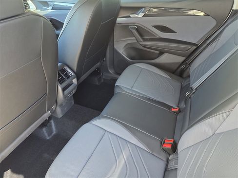 New 2025 Volkswagen Tiguan SE image 20