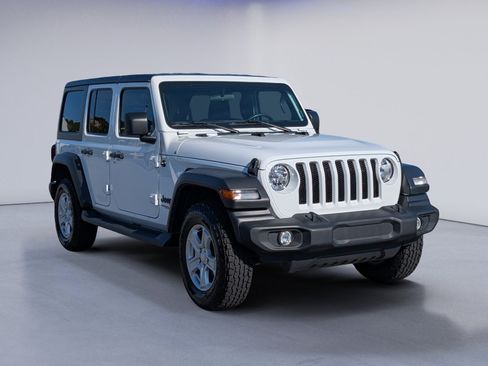 Used 2022 Jeep Wrangler Unlimited Sport AWD/4WD image 5