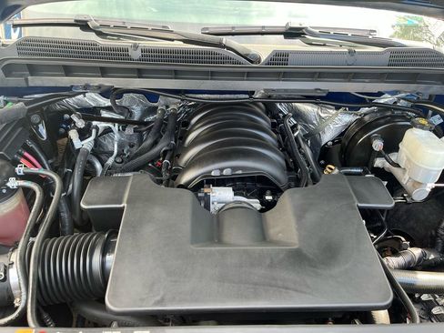 Used 2018 Chevrolet Silverado 1500 LT w/ All Star Edition AWD/4WD image 26