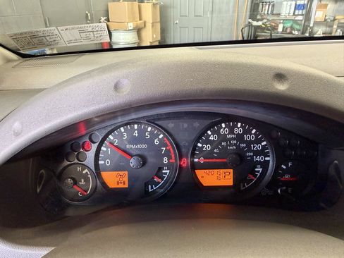 Used 2009 Nissan Frontier SE w/ SE Value Truck Pkg AWD/4WD image 12
