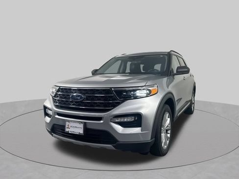 Used 2021 Ford Explorer XLT w/ Equipment Group 202A AWD/4WD image 1