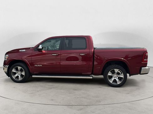 Used 2019 RAM 1500 Laramie AWD/4WD image 3
