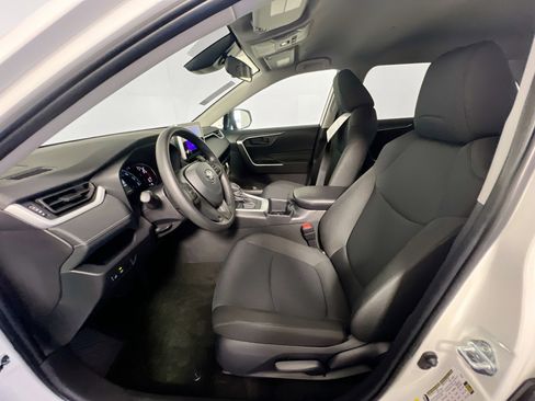 New 2025 Toyota RAV4 LE image 14