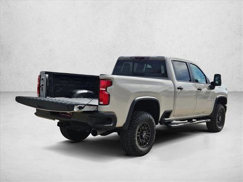 New 2026 Chevrolet Silverado 2500 ZR2 AWD/4WD image 2