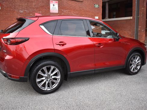 Used 2020 MAZDA CX-5 Grand Touring image 2