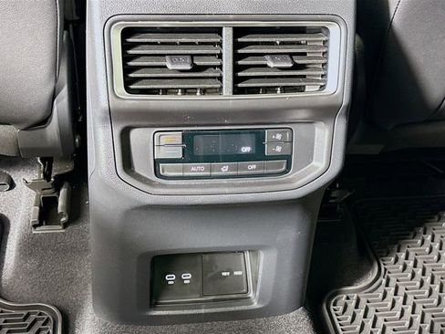 New 2026 Volkswagen Atlas Peak Edition image 27