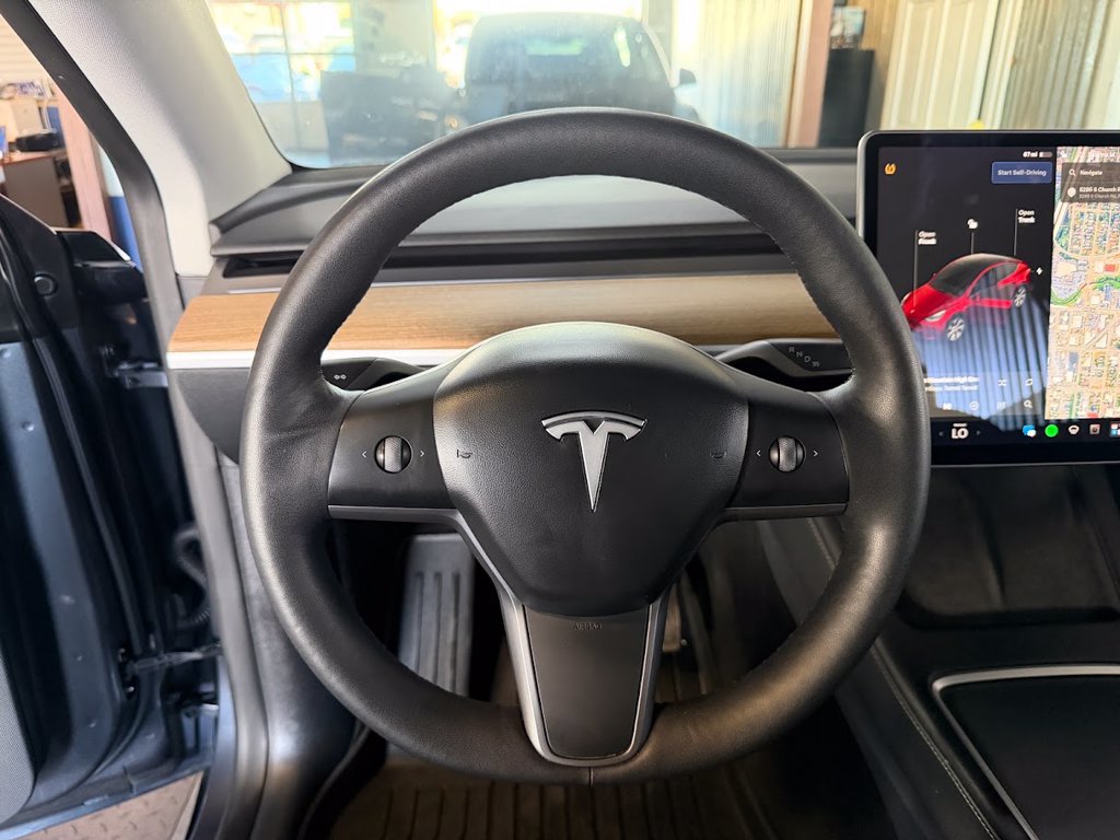 Used 2021 Tesla Model Y Long Range AWD/4WD image 16