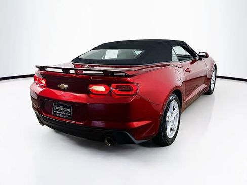 Used 2021 Chevrolet Camaro LT image 9