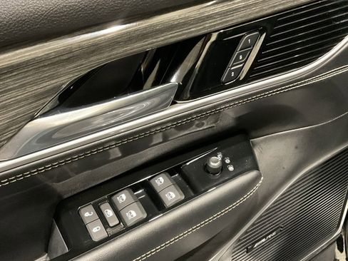 Used 2022 Jeep Wagoneer Series III image 7