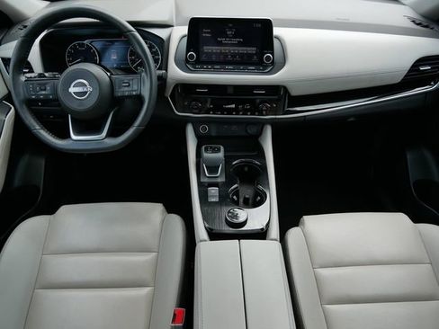 Used 2023 Nissan Rogue SL AWD/4WD image 12