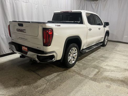 Used 2022 GMC Sierra 1500 SLT w/ SLT Premium Plus Package AWD/4WD image 5