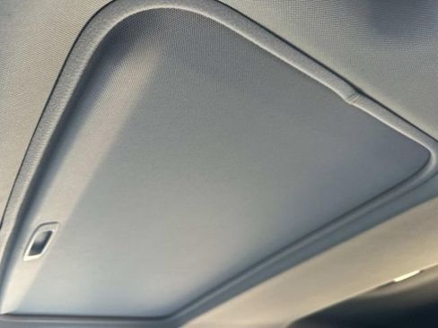 Used 2018 Toyota RAV4 XLE image 24