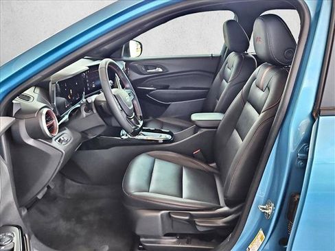 Used 2025 Chevrolet Trax RS w/ Driver Confidence Package FWD image 15