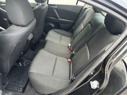 Used 2013 MAZDA MAZDA3 i Touring FWD image 10