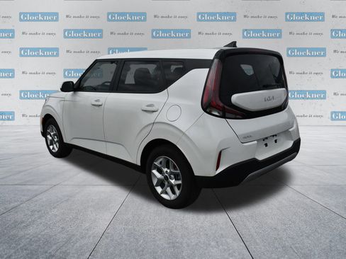 Used 2025 Kia Soul LX FWD image 8