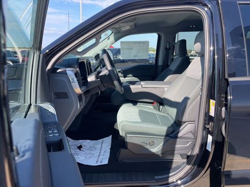 New 2026 Ford F250 XLT w/ XLT Premium Package image 15