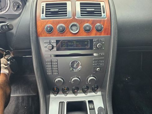 Used 2005 Aston Martin DB9 Coupe RWD image 8