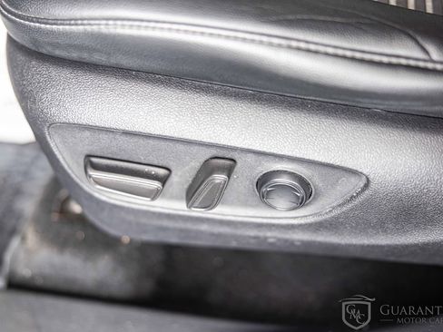 Used 2021 Toyota Highlander XSE image 24